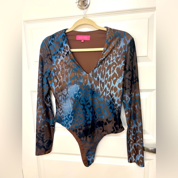 Size small bodysuit long sleeve - Picture 1 of 3